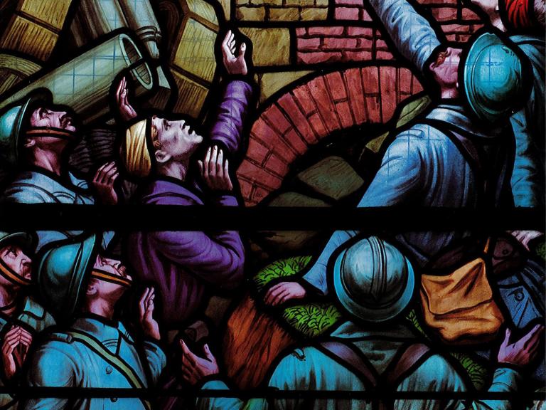 Stained glass of Normandy, a history of the Great War